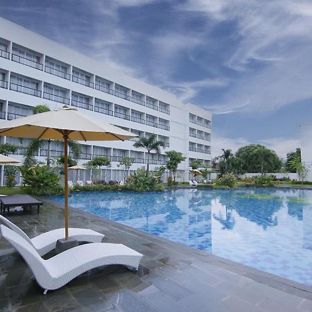 Raja Hotel Kuta Mandalika Resort & Convention Kuta (Lombok) Exterior foto