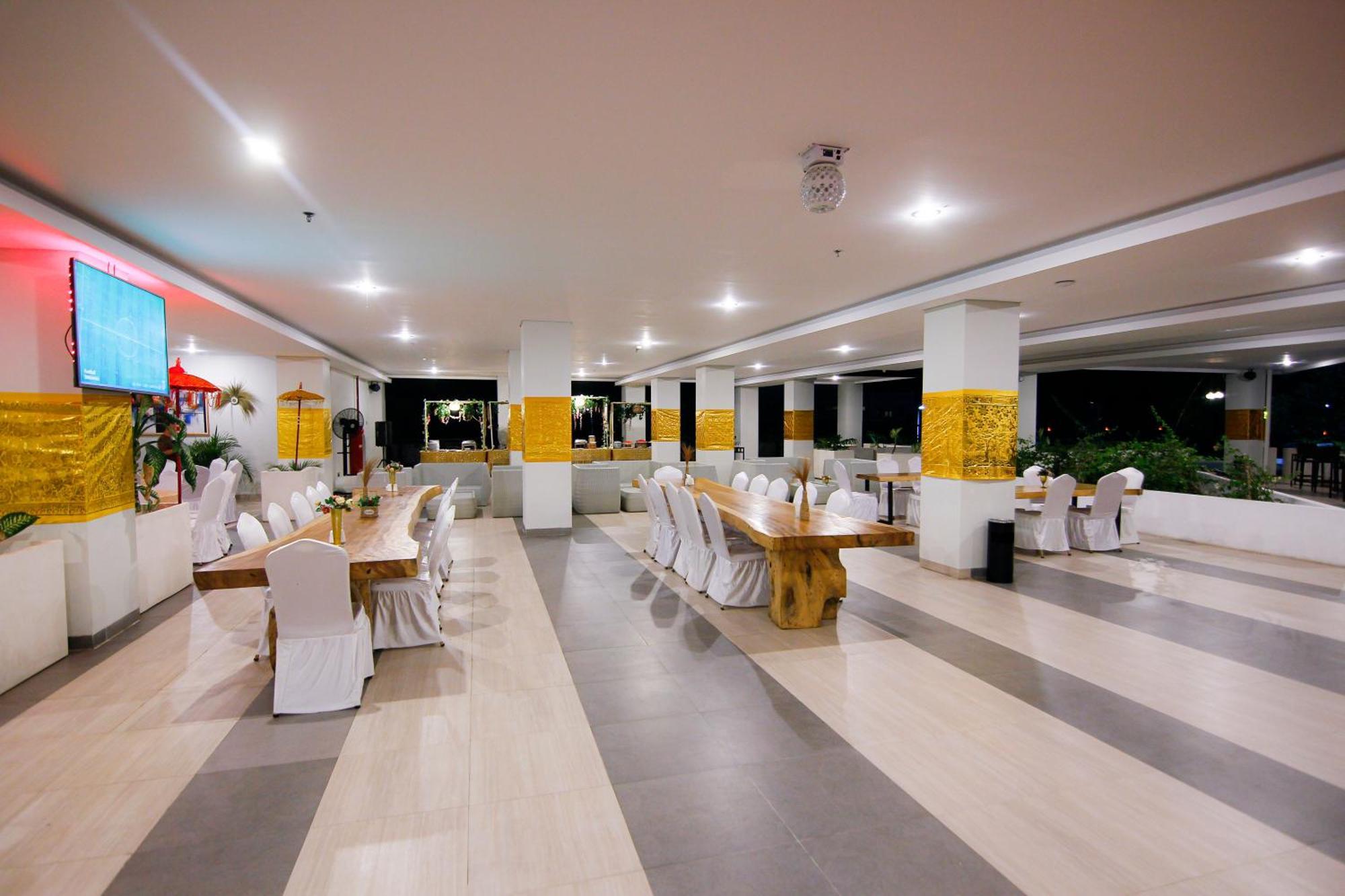 Raja Hotel Kuta Mandalika Resort & Convention Kuta (Lombok) Exterior foto